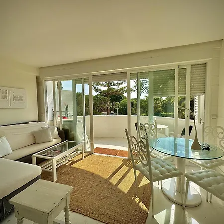 Coronado Studio W Pool By Homing Appartement